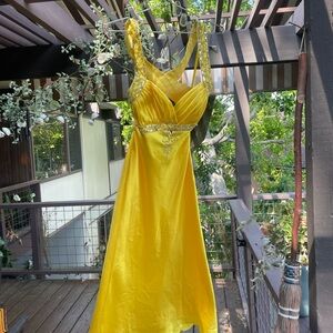 Elegant Y2K Yellow Evening Dress